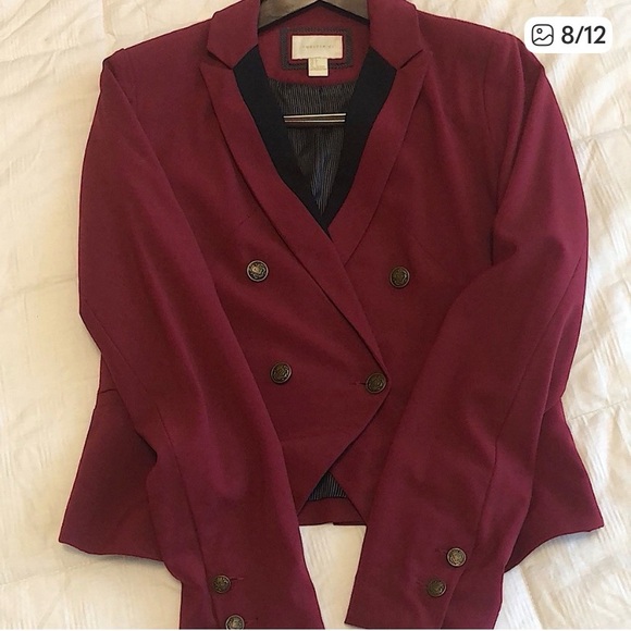🫶🏾Chic Women's Burgundy Blazer🫶🏾 - Picture 8 of 12